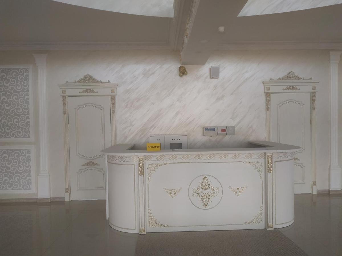 Турист Taraz Exterior photo