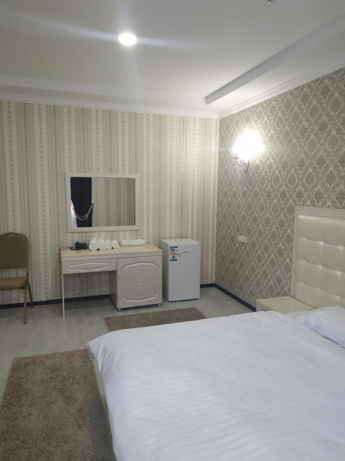 Турист Taraz Exterior photo